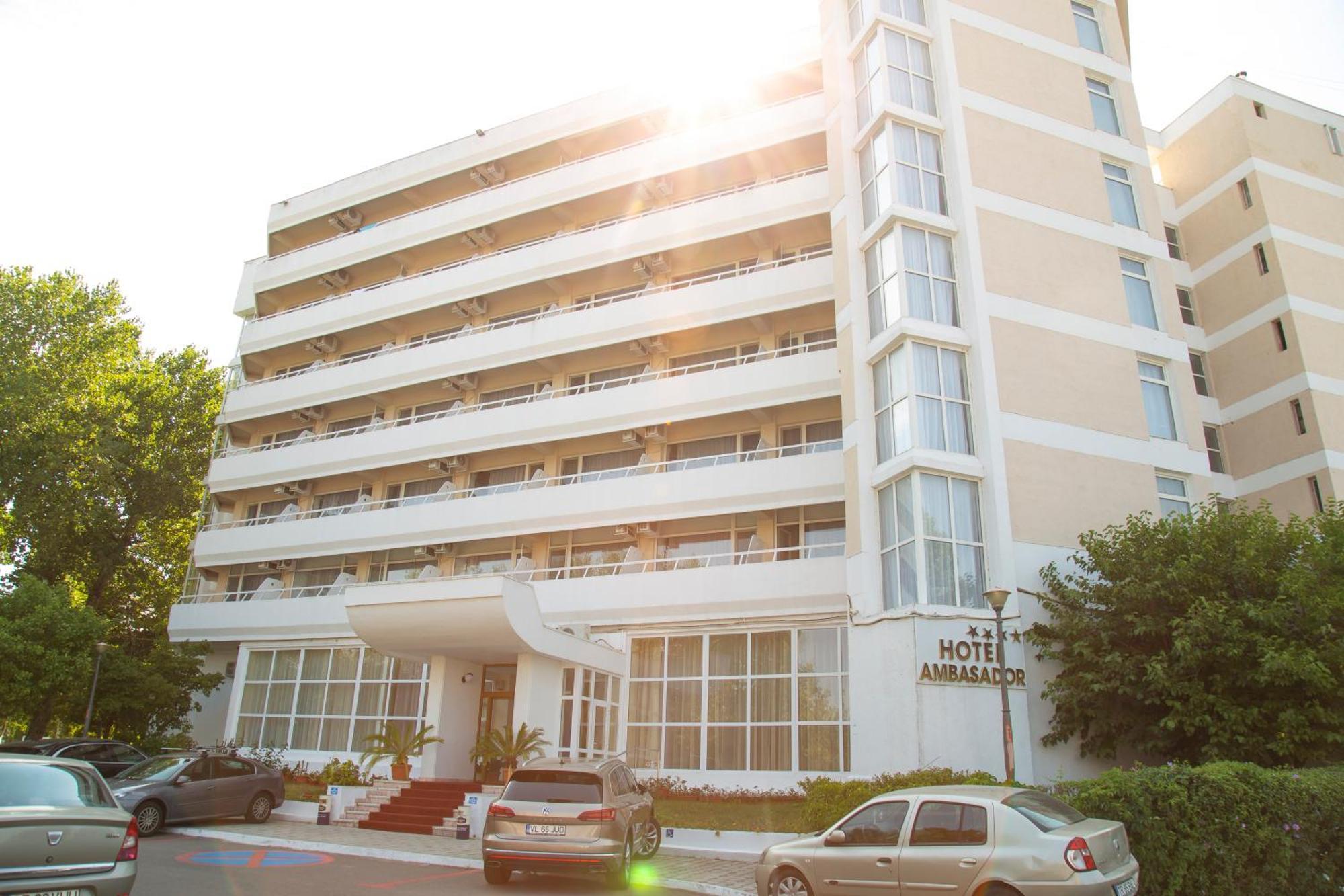 Hotel Ambasador Mamaia Esterno foto