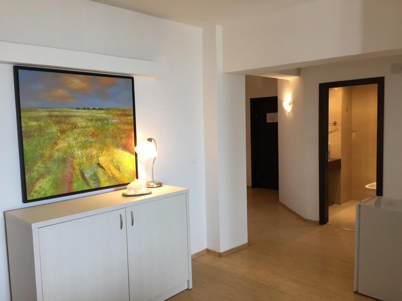 Hotel Ambasador Mamaia Esterno foto