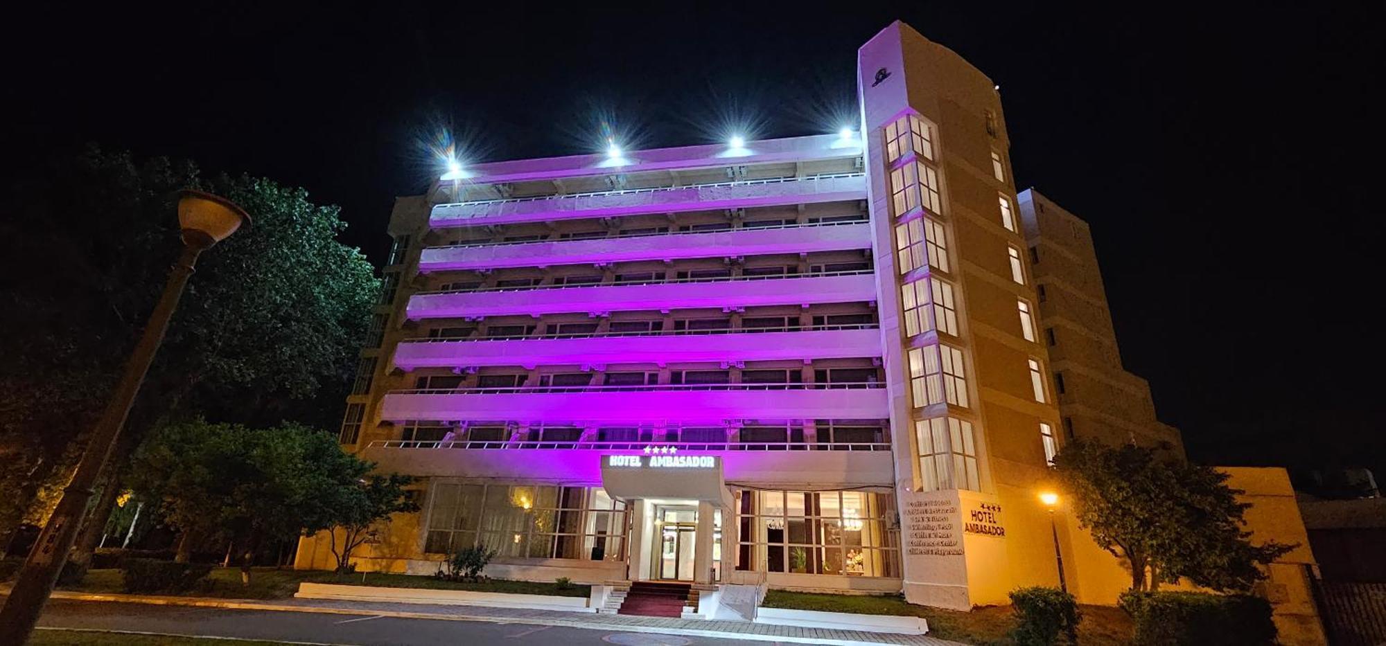 Hotel Ambasador Mamaia Esterno foto