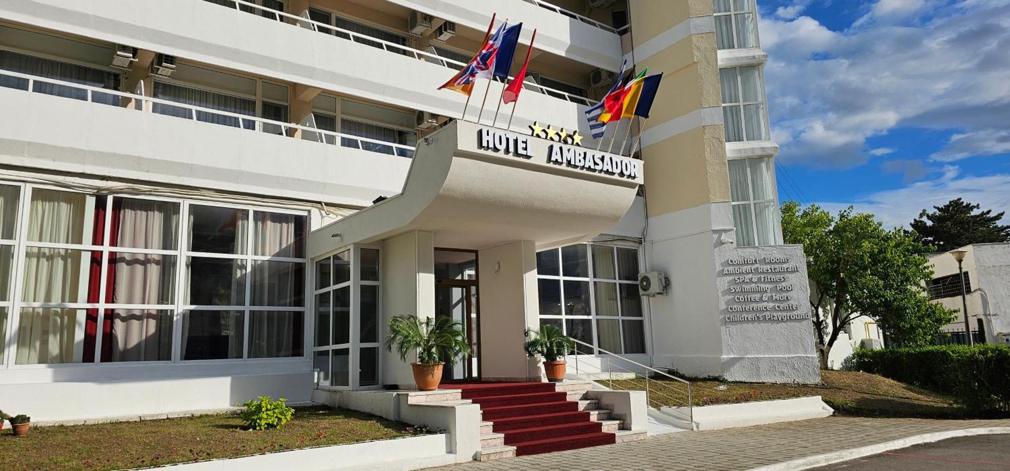 Hotel Ambasador Mamaia Esterno foto