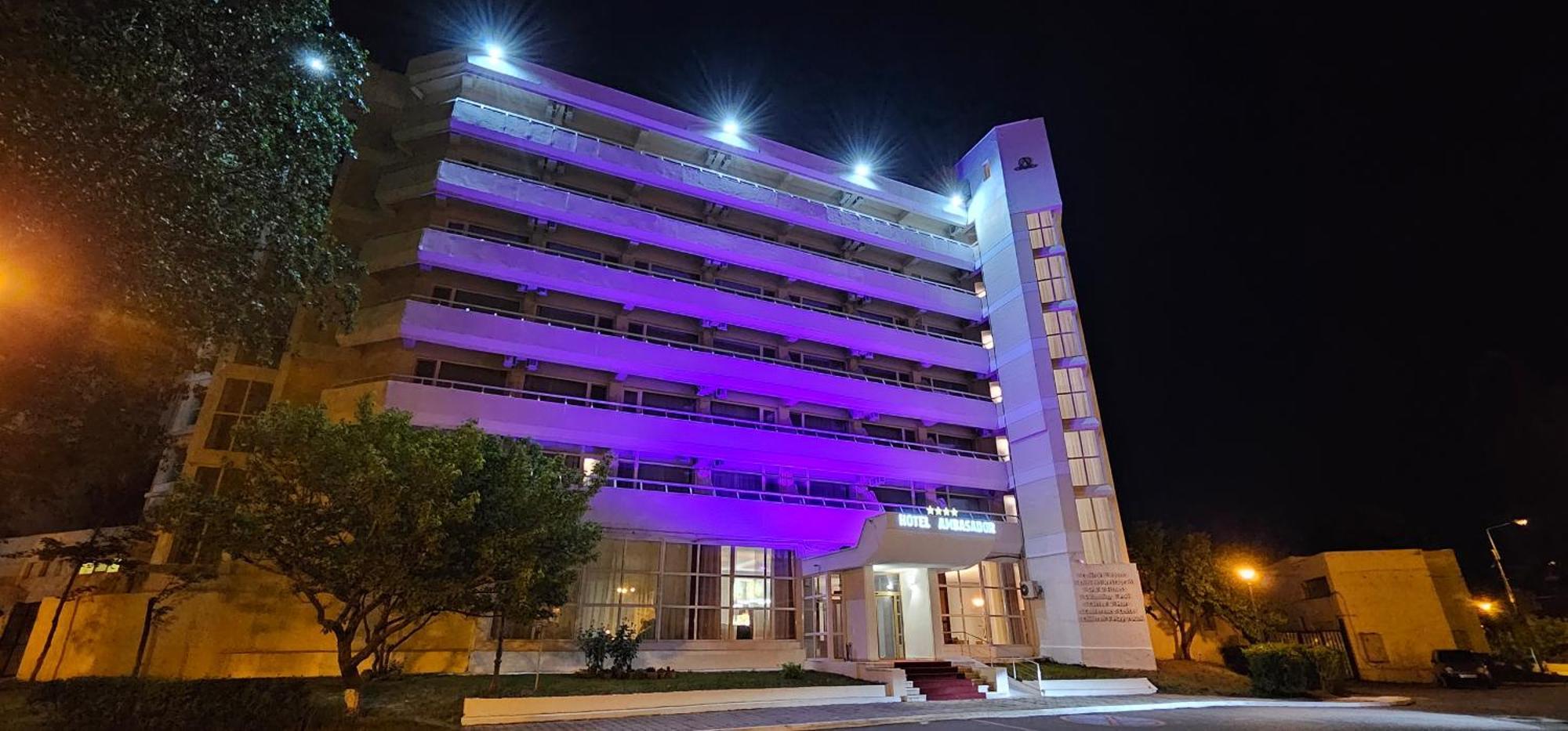 Hotel Ambasador Mamaia Esterno foto